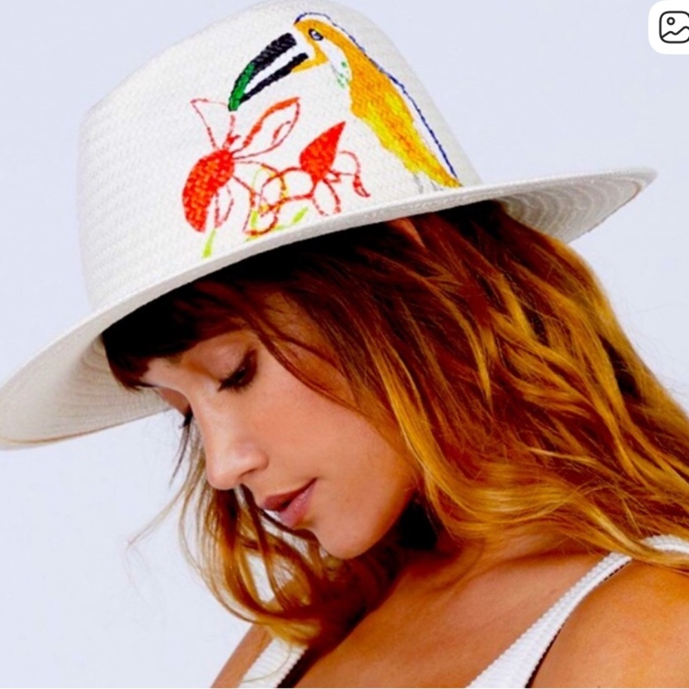 Onia White Embroidered Hat with Toucan Design - Picture 2 of 2